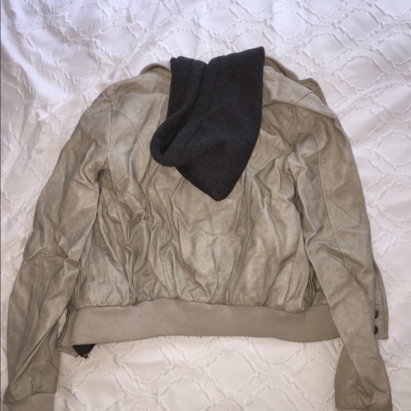 Jacket - Picture 2 of 3